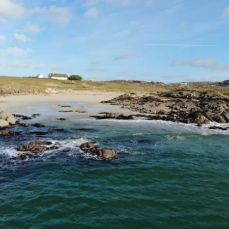 Tir Na Nog Claddaghduff
